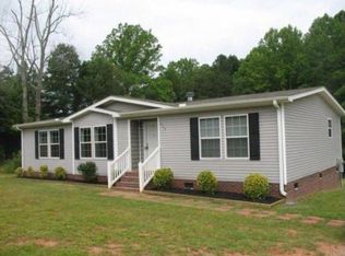 1452 Leadmine Rd, Gaffney, SC 29340