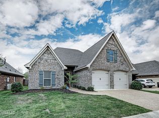 711 Chambord Dr, Brandon, MS 39042