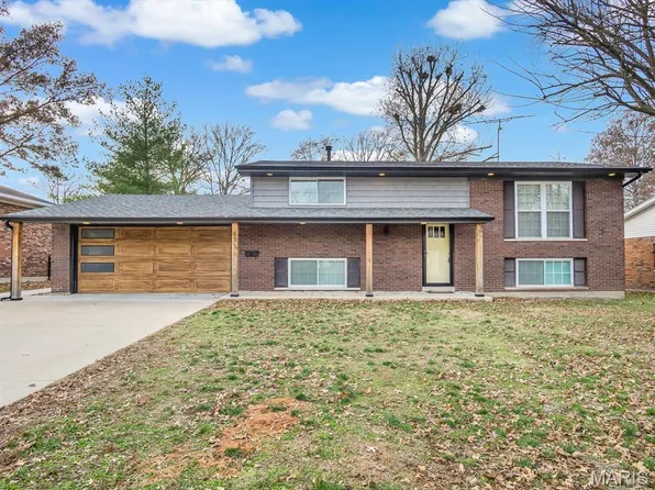 833 Illinois Ave, Red Bud, IL 62278