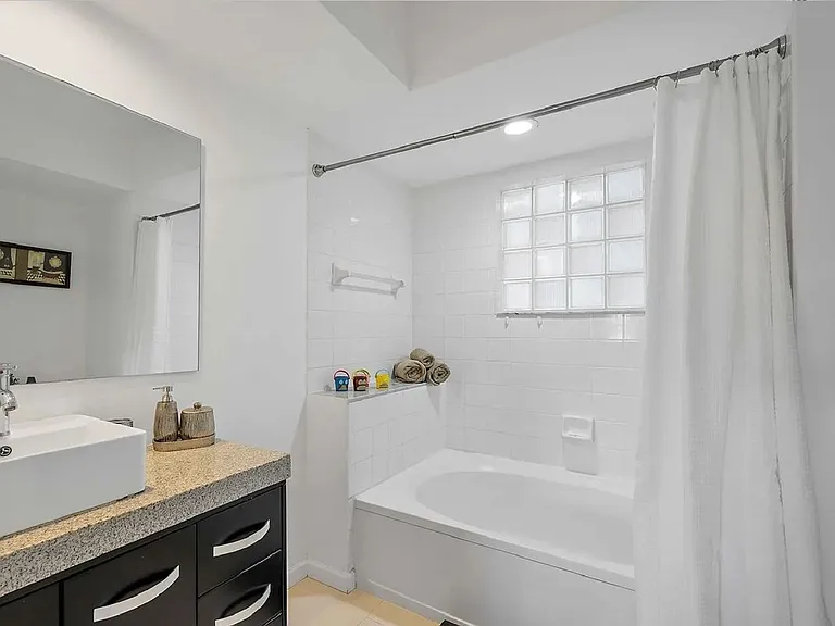 3145 NE 184th St #5304 — Photo 15