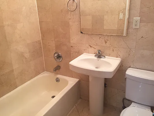 Rented by Royalty Living NYC | media 30