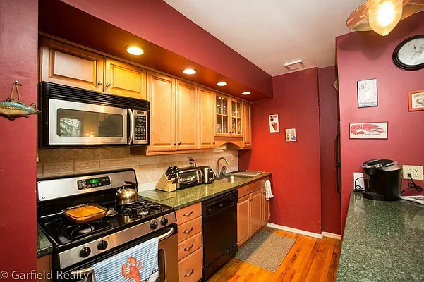 Sold by Garfield Realty  | media 17