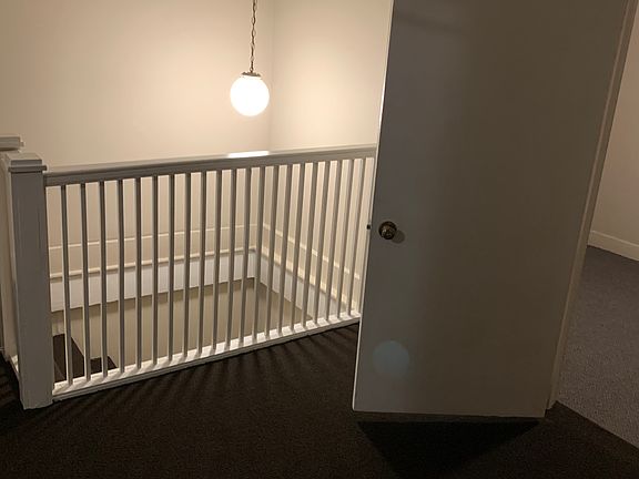 5th image of 806 Union St