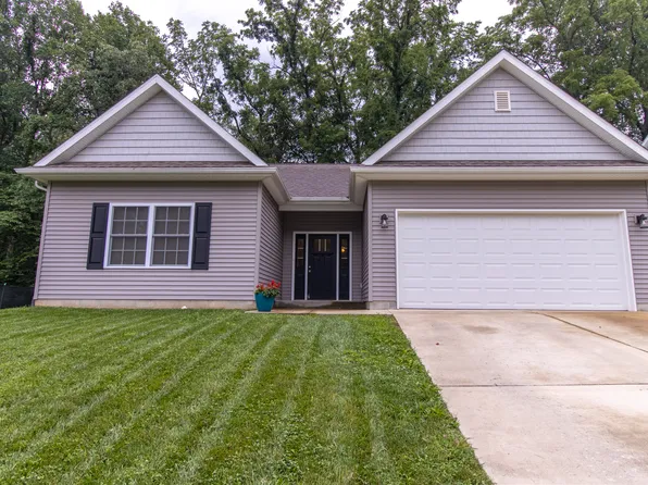 1257 W Countryside Ln, Bloomington, IN 47403