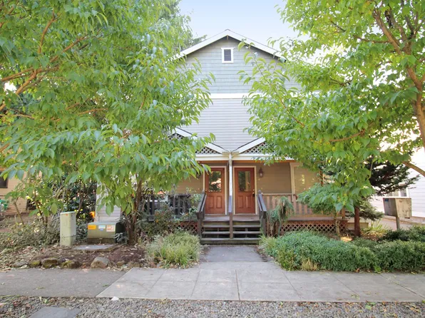 46 NE Sacramento St #A-d, Portland, OR 97212