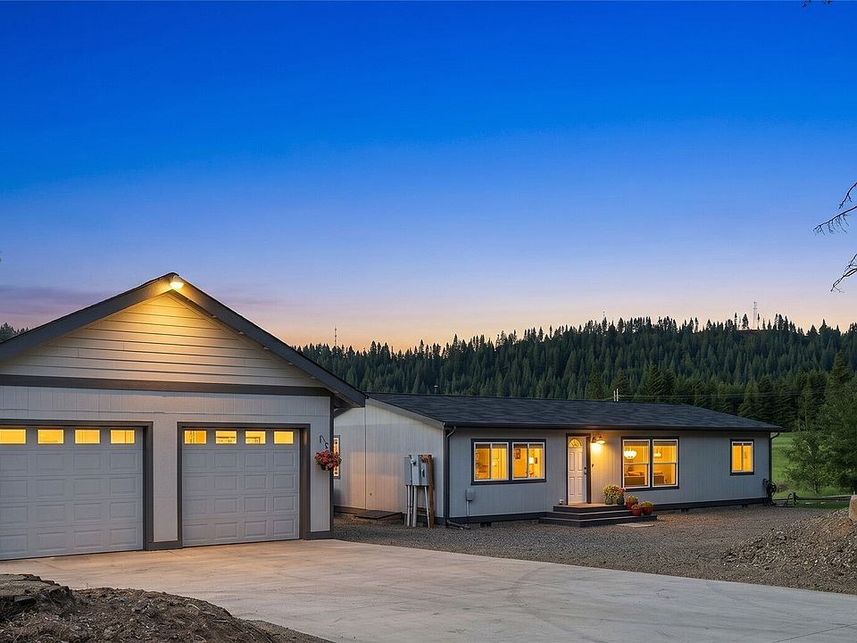1st image of 21 Saint Andrews Drive