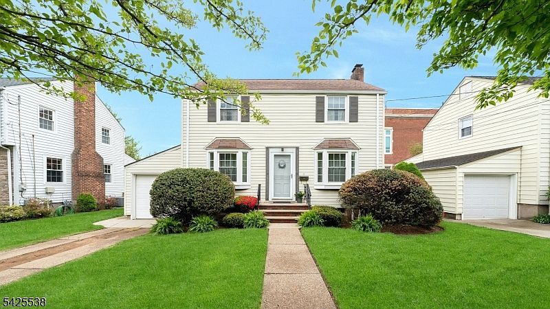 1st image of 17 Brookdale Rd