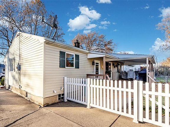 5th image of 255 Belmont Ct E