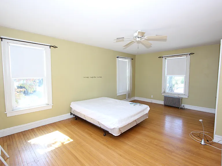 28 Greenwood Ave — Photo 9