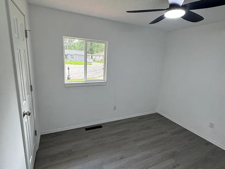 2961 E Monroe Ter — Photo 10
