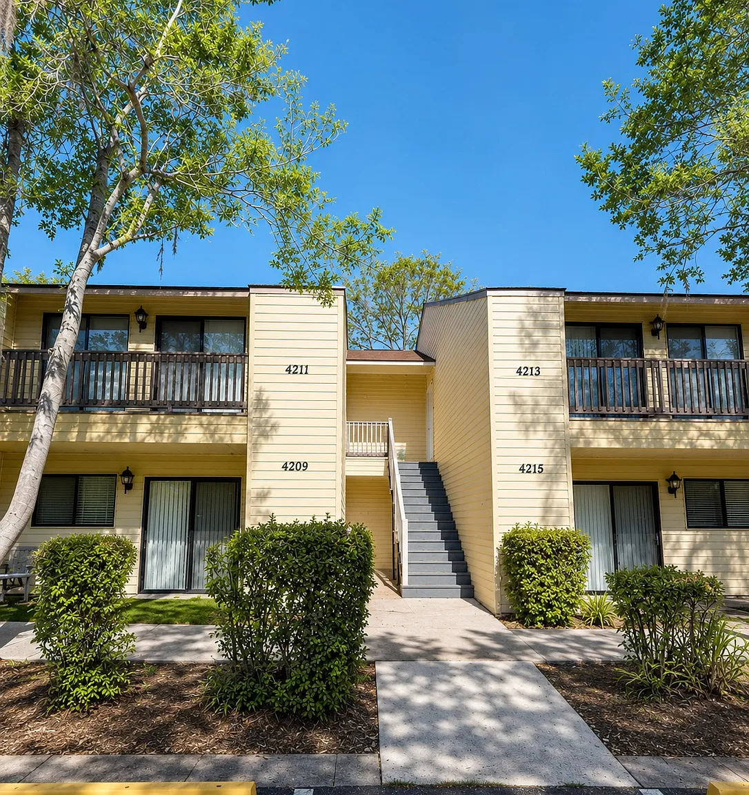 2 bed, 804 sqft, $1,300 — Photo 1