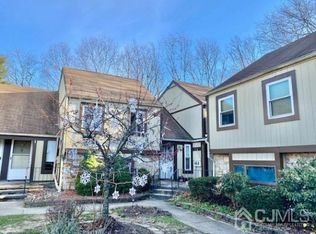 8 Woodpecker Rd, Howell, NJ 07731