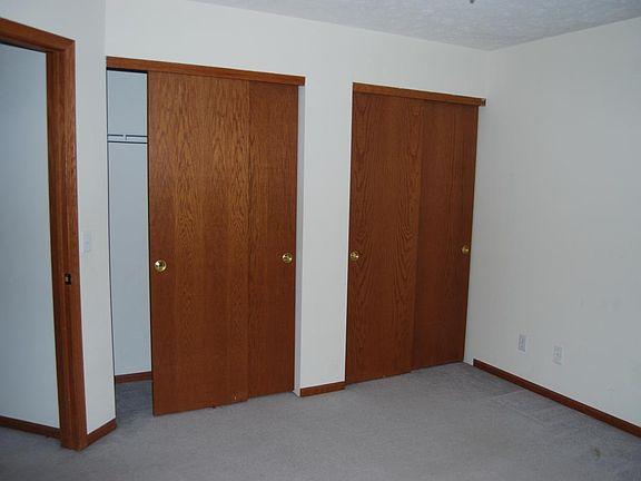 5th image of 5508 S 159th Ave