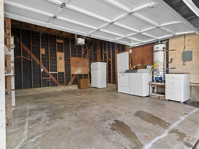 815 Wakefield Ave — Photo 42