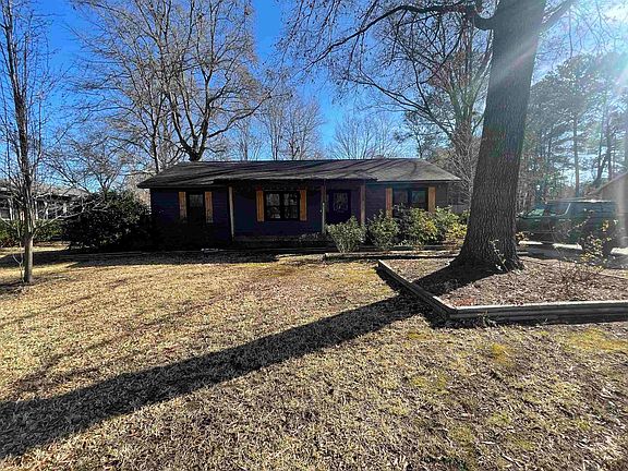 2nd image of 29 Cheyanne Rd.