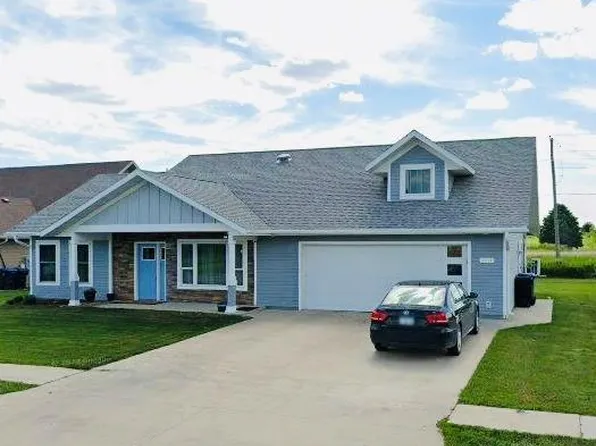 1208 Kelvin Rd, Storm Lake, IA 50588
