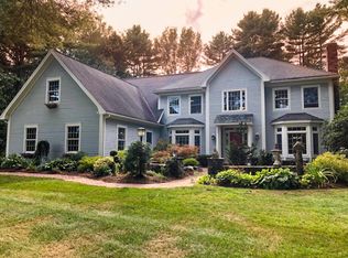 24 Inverness Rd, Falmouth, ME 04105