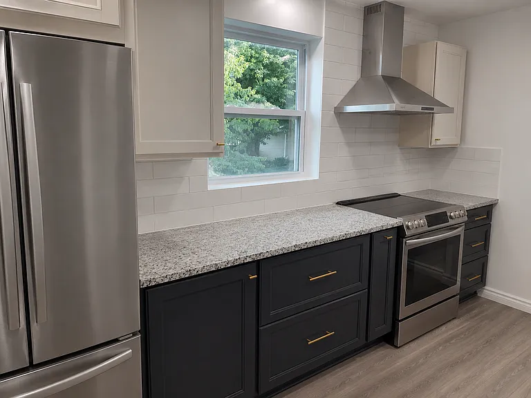 2133 River Dr — Photo 4