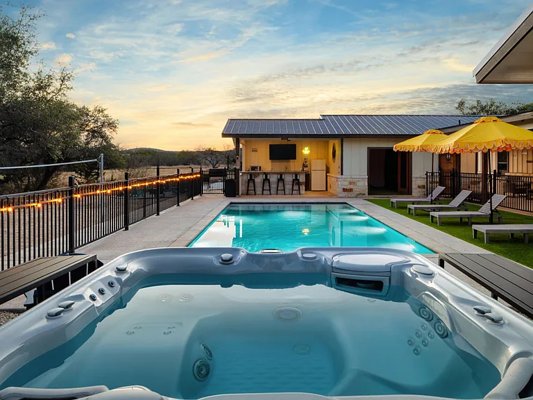 Mountain Valley Dr — Photo 3