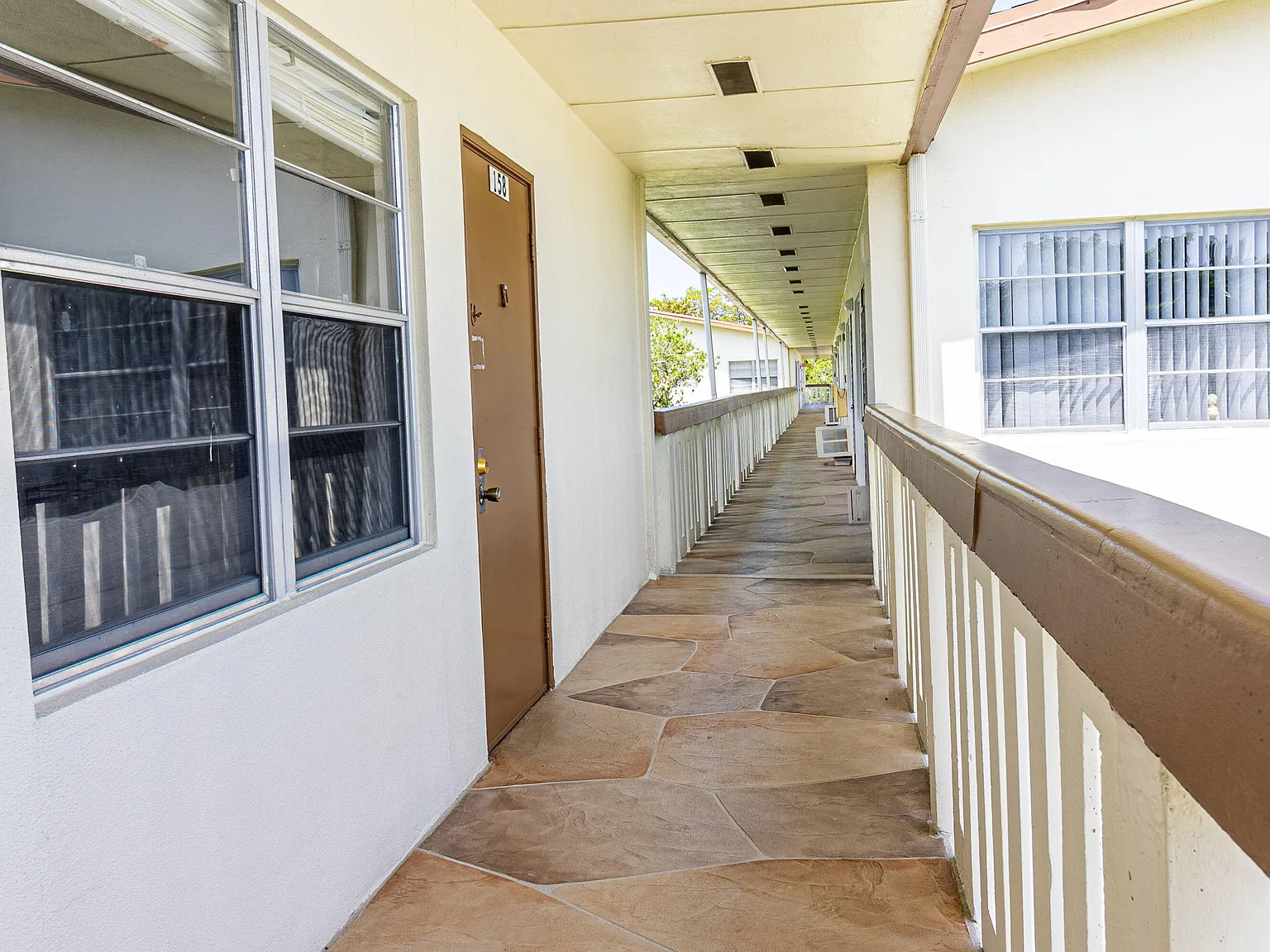 2 bed, 1.5 bath, 840 sqft, $1,600 — Photo 4