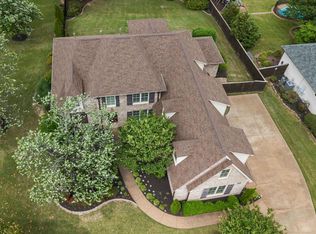 10220 Herons Ridge Dr, Lakeland, TN 38002