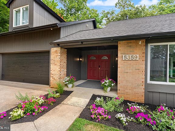 3rd image of 5359 Black Oak Dr