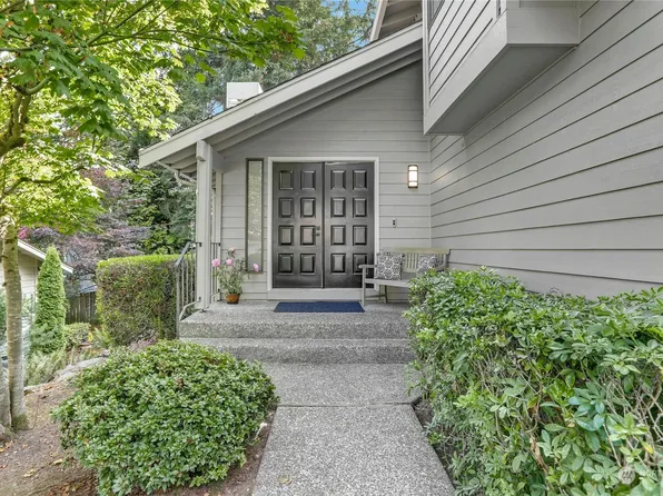 16143 SE 33rd Circle #401, Bellevue, WA 98008