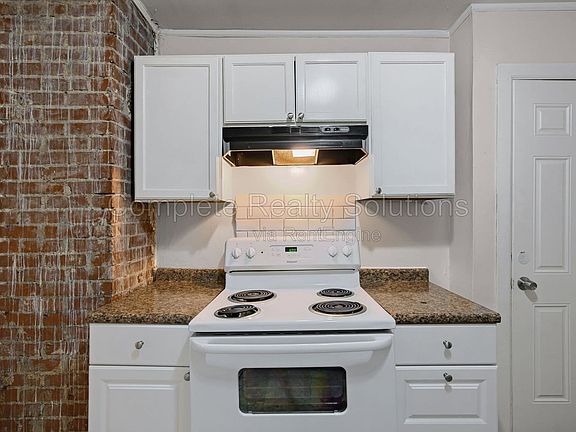 3rd image of 449 S Dade Ave