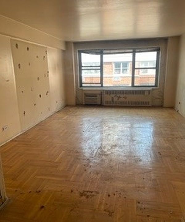 1st image of 420 E 55th St APT 12T