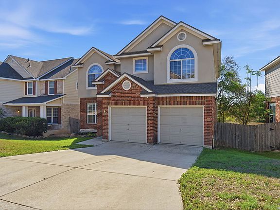 3rd image of 4966 Augusta Square