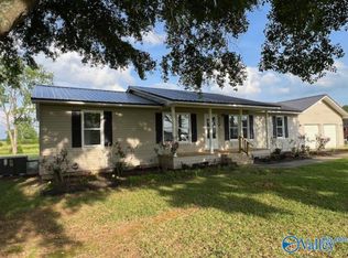 4338 Huckaby Bridge Rd, Falkville, AL 35622