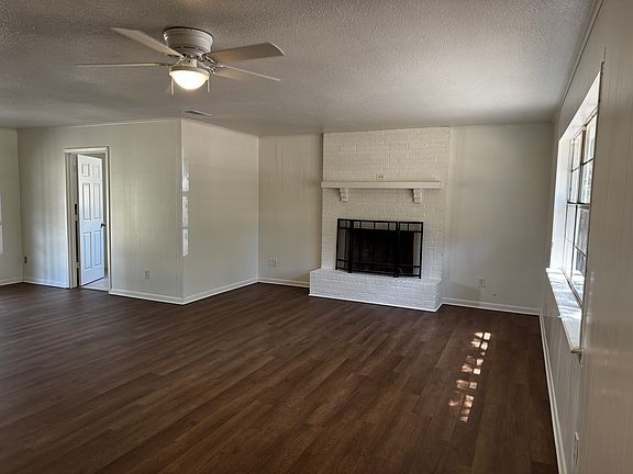 3rd image of 102 N Canton St