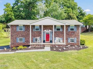 440 E Kings Gate Rd, Knoxville, TN 37934