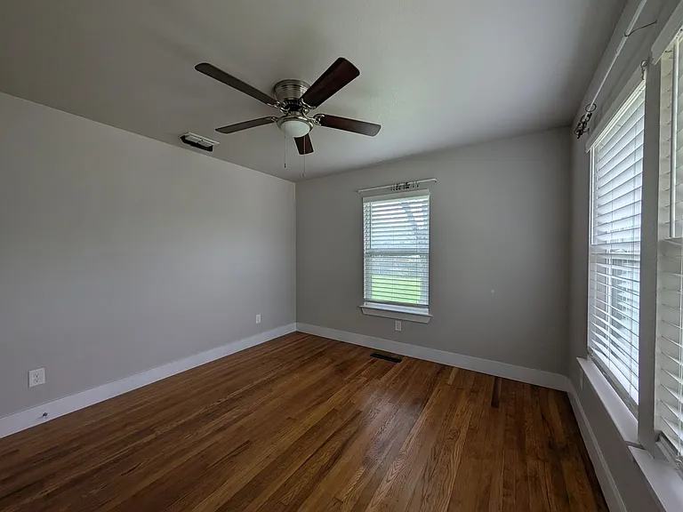 106 Woodland Ave — Photo 23