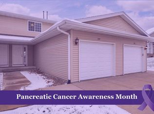 3737 Stoney Point Rd SW, Cedar Rapids, IA 52404