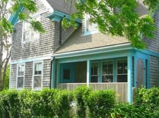 58 School St, Falmouth, MA 02543