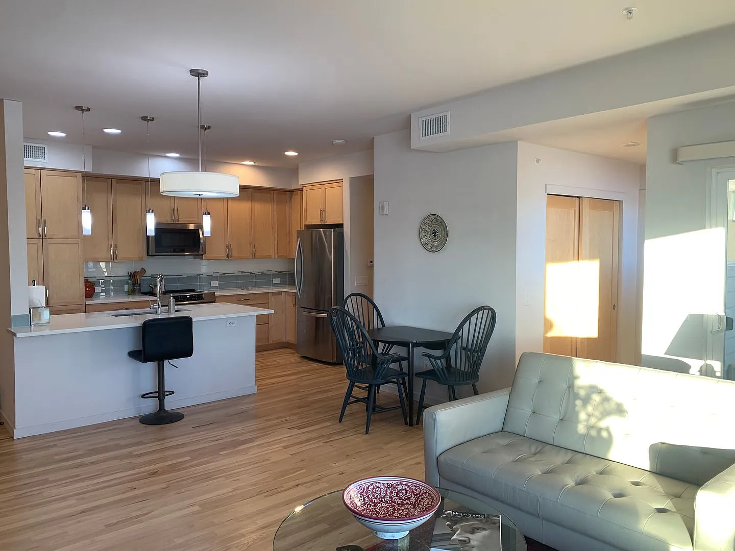 -Executive furnished Top Floor End unit Condo in Louisville Colorado, Beautiful Mt. Views! — Photo 3