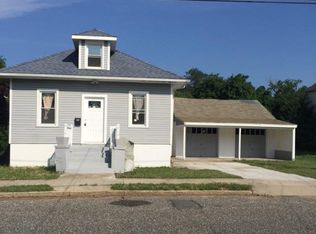 215 N 3rd St, Pleasantville, NJ 08232