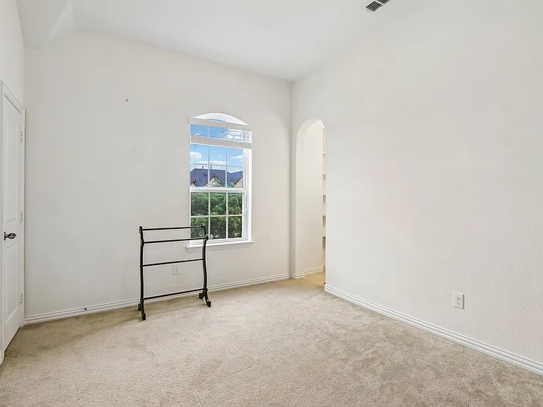 5625 Kerry Dr — Photo 25