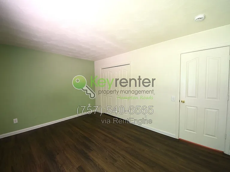 1109 Lady Ashley Dr — Photo 30