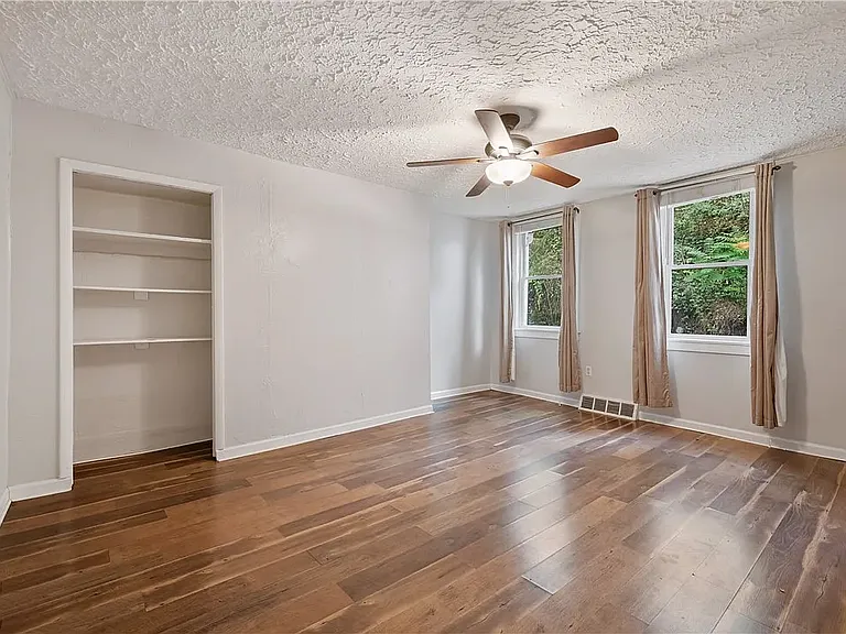 22 Eleanor St — Photo 5