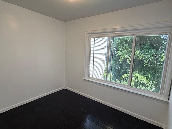 4th image of 177 Benziger Ave #A