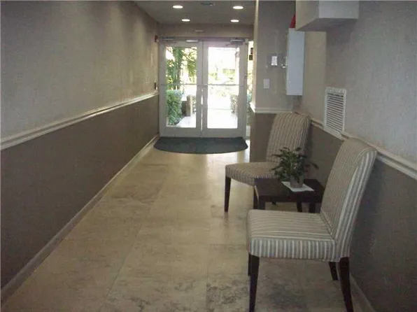 3860 NE 170th St, North Miami Beach, FL