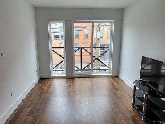 Juliette balcony with sliding doors