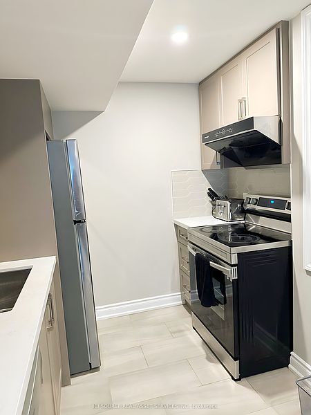 Peterborough House for rent - 2 Bedrooms — photo 19