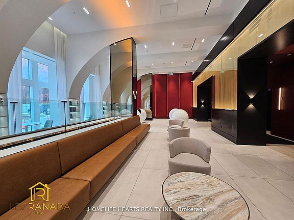 2nd image of 2033 Kennedy Rd #2711
