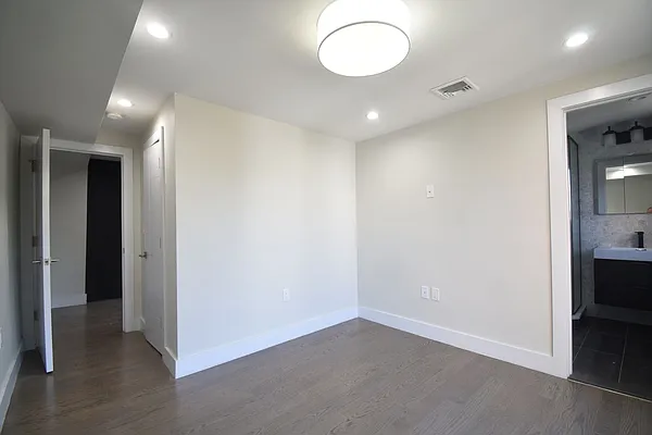 Rented by Wyllie Real Estate | media 16