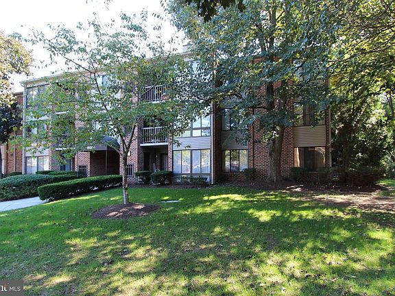 2nd image of 18050 Chalet Dr #14103