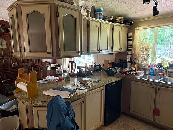 4th image of 5692 E Loop Rd