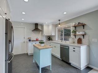 1353 Tower Dr, Vista, CA 92083
